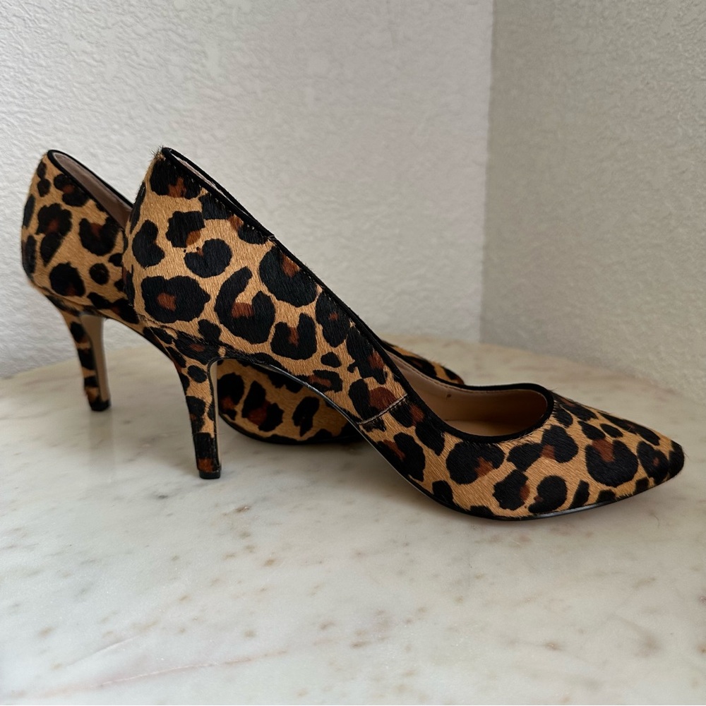 INC international concepts Zitah7 leopard print, real dyed fur, size 6